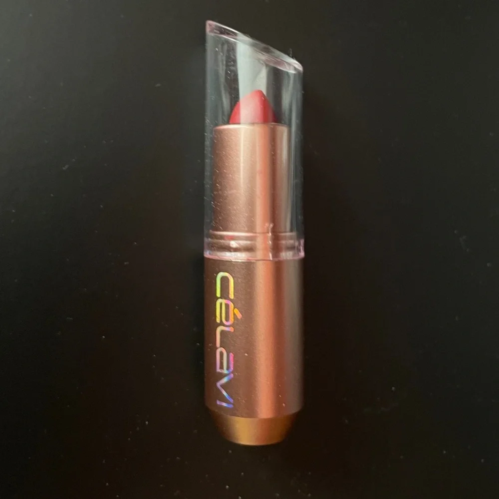 Célavi matt finish lipstick new. Color Red Berry Ma